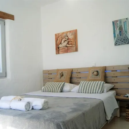 Art House In Aspro Chorio, 2-4 Guests Tatil Evi Aspro Chorio