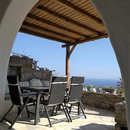 Art House In Aspro Chorio, 2-4 Guests * Aspro Chorio