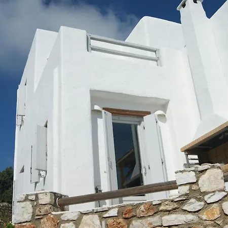 Art House In Aspro Chorio, 2-4 Guests *