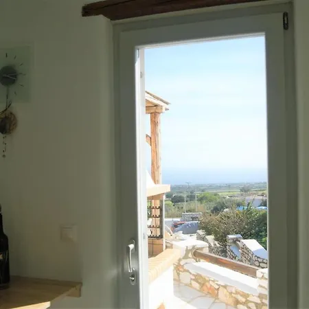 Art House In Aspro Chorio, 2-4 Guests Aspro Chorio