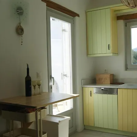 Art House In Aspro Chorio, 2-4 Guests Dom wakacyjny *