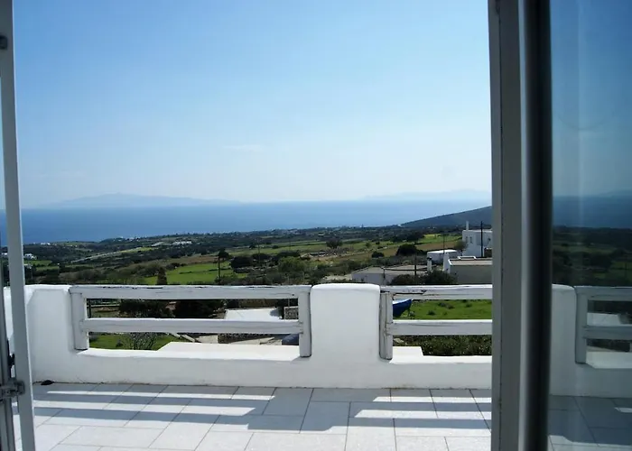 Art House In Aspro Chorio, 2-4 Guests * Aspro Chorio