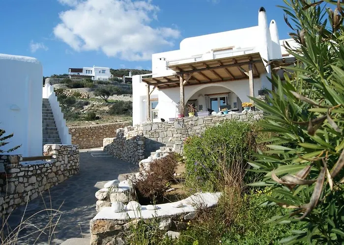 Art House In Aspro Chorio, 2-4 Guests