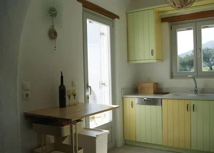 Art House In Aspro Chorio, 2-4 Guests Дом отдыха *